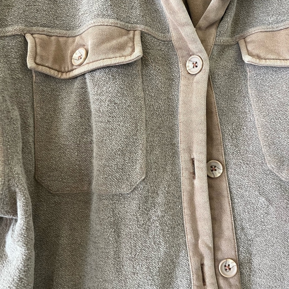 Z Supply button down - Picture 4 of 8